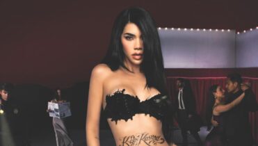 Letra de la canción Boom In Your Face de Kenia Os