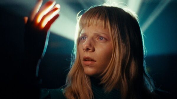 Letra de Somewhere else de TOMORA en inglés y español