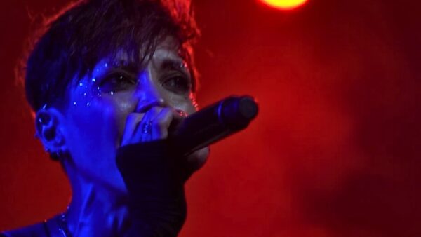 Anna Tsuchiya en La Maraka