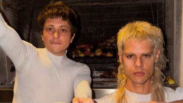 Letra de "Ay, Ay, Ay" de Ca7riel & Paco Amoroso