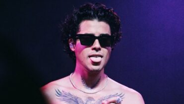 Letra de Girl de Mario Bautista, completa