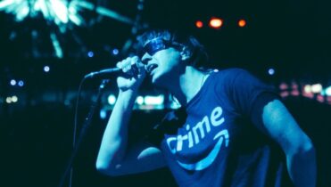 Letra Oblivius de The Strokes en inglés y español