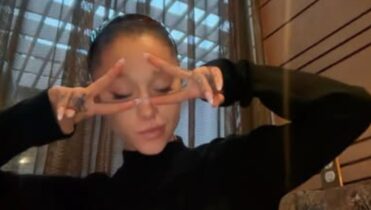 Ariana Grande estrena Petal