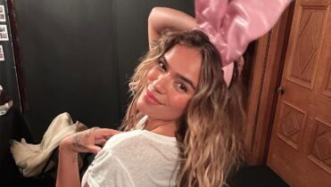 Karol G en Coachella 2026 invitados esta noche