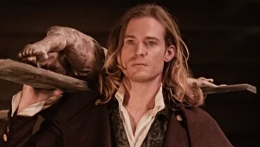 'All Fall Down' de Lestat de Lioncourt