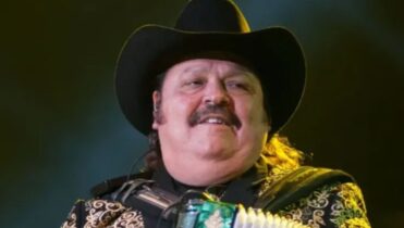 Ramón Ayala enfrenta millonaria demanda