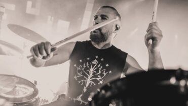Meet & greet con John Dolmayan de System Of a Down