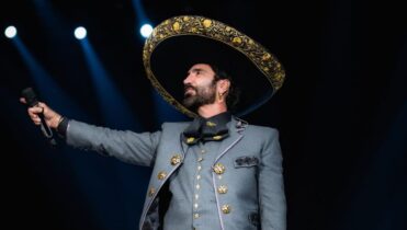 A qué hora inicia el concierto de Alejandro Fernández en La Minerva