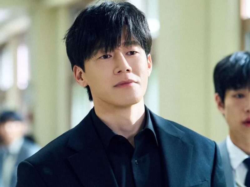 Kim Moo-yul en ‘Así aprenderás’: quién es el actor que interpreta al agente Na Hwa-jin
